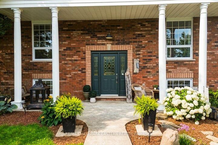 Property Photo:  11 Hillside Drive  ON K0L 1T0 