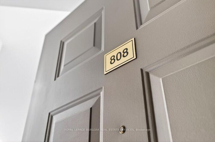 Property Photo:  5070 Pinedale Avenue 808  ON L7L 5V6 