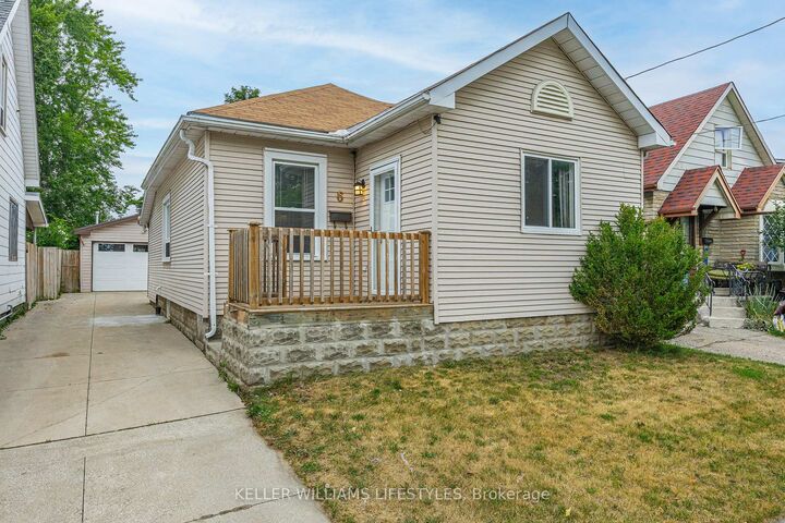 Property Photo:  6 Ward Street  ON N5Z 1B8 