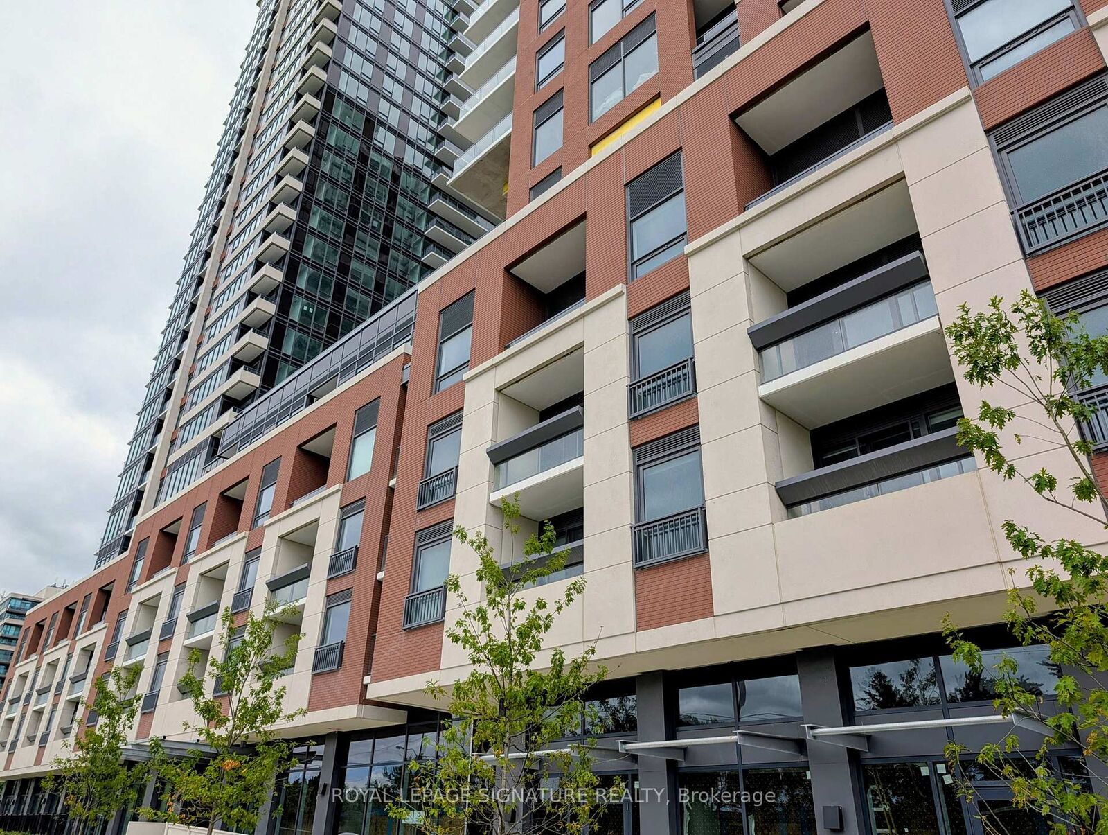 Property Photo:  4010 Eglinton Avenue W 509  ON M9A 0G5 