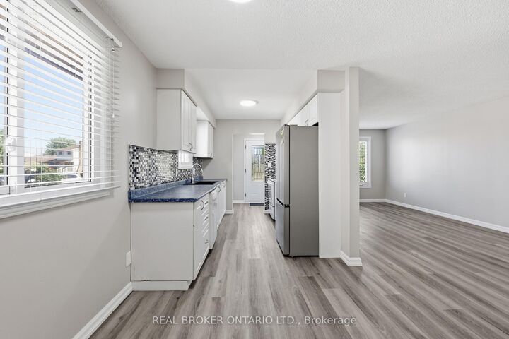 Property Photo: 42 Terrace Avenue ON L3C 2C4