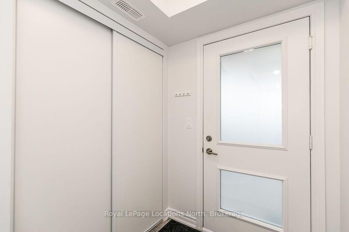Property Photo: 4 Anchorage Crescent 205 ON L9Y 0Y6