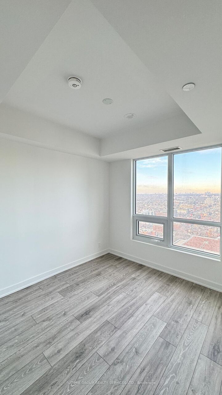 Property Photo:  108 Peter Street 3515  ON M5V 0W2 