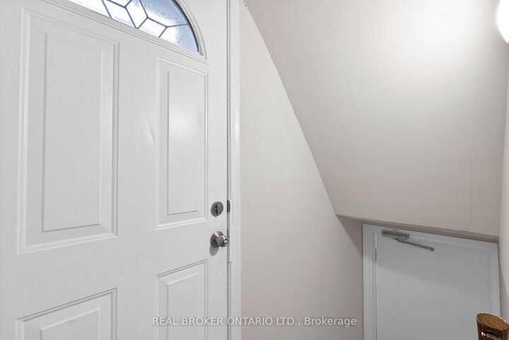 Property Photo:  744 Olive Avenue Bsmt  ON L1H 2S3 
