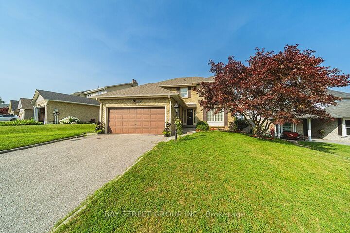 338 Prince Of Wales Drive — photo 1