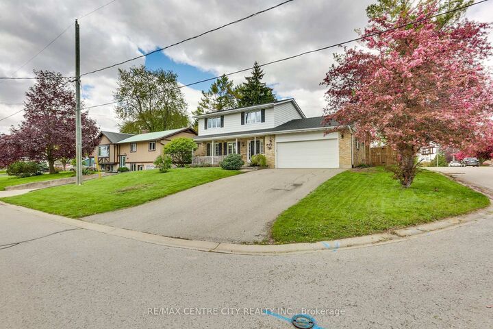 Property Photo:  240 Church Street  ON N0L 1B0 