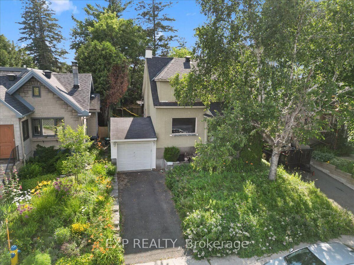 Property Photo: 176 Marlborough Avenue ON K1N 8G4