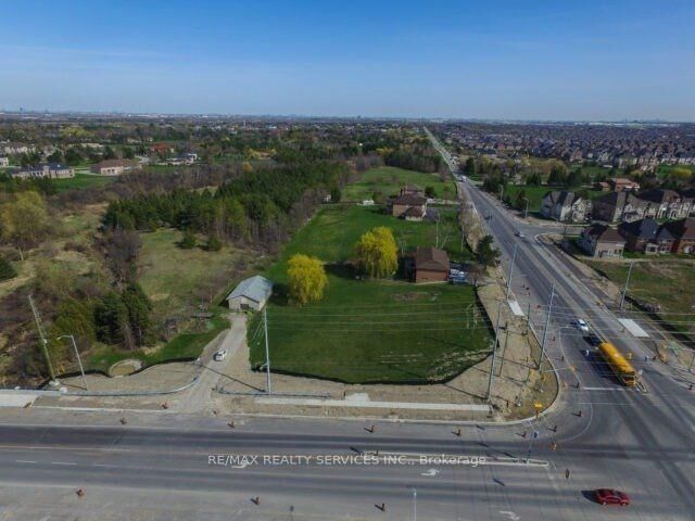 Property Photo: 10973 Goreway Drive ON L6P 0N1
