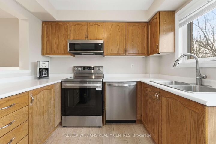 Property Photo: 22 Ross Linton Drive ON L4G 6T3