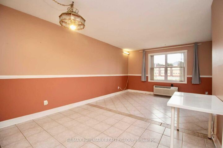 Property Photo: 1099 Cadboro Road 115 ON K1J 9K4