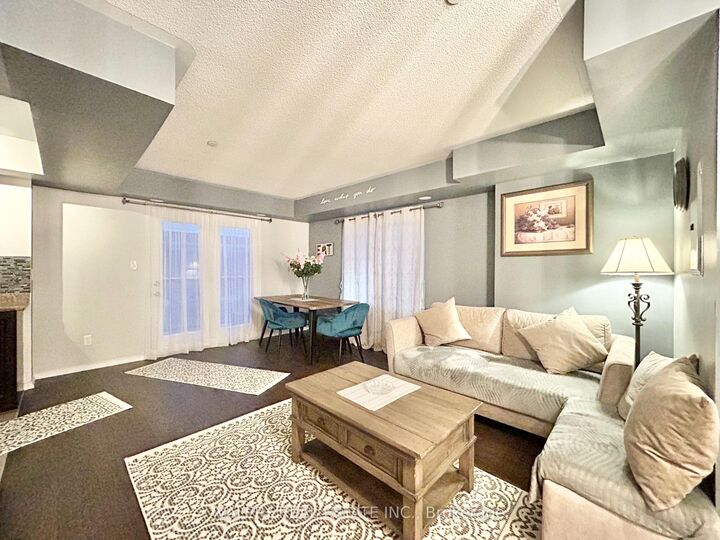 Property Photo:  51 Hays Boulevard 39  ON L6H 0J1 