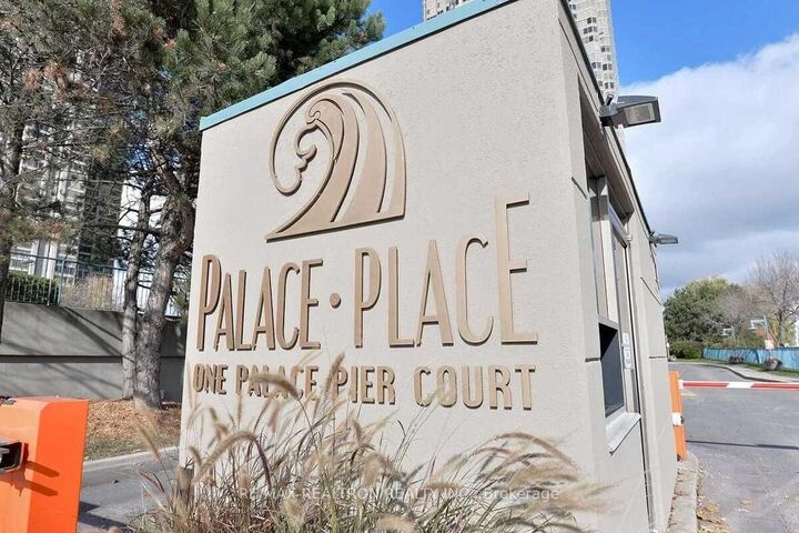 Property Photo:  1 Palace Pier Court 3511  ON M8V 3W9 