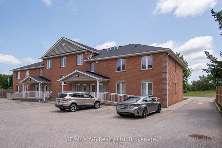 148 Borden Street 1 — photo 1