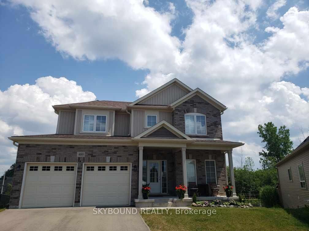 Property Photo: 400 Hummel Crescent ON L2A 0E8