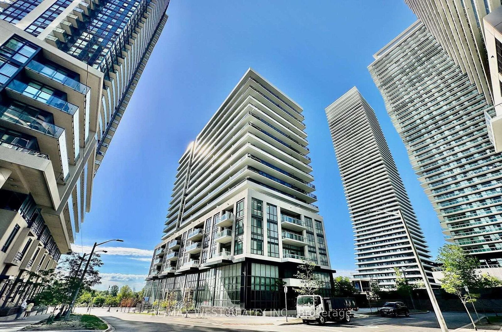 Property Photo:  65 Annie Craig Drive 302  ON M8V 0G3 