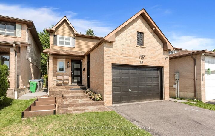 Property Photo:  49 Newbridge Crescent  ON L6S 4B5 