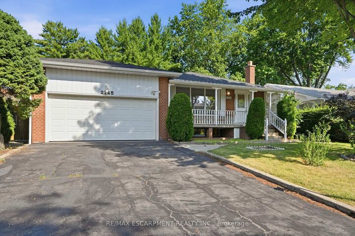 Property Photo:  2145 Sunnyvale Drive  ON L6L 1W6 