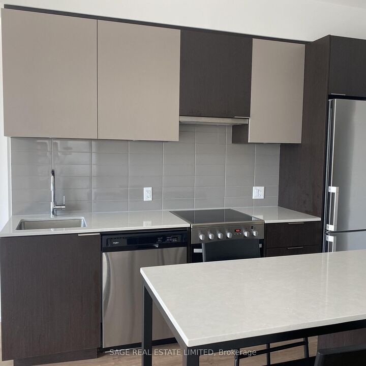 Property Photo:  203 College Street 1709  ON M5T 0C8 