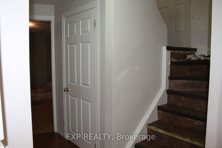 Property Photo:  134 Sandown Avenue Bsmt  ON M1N 3W7 
