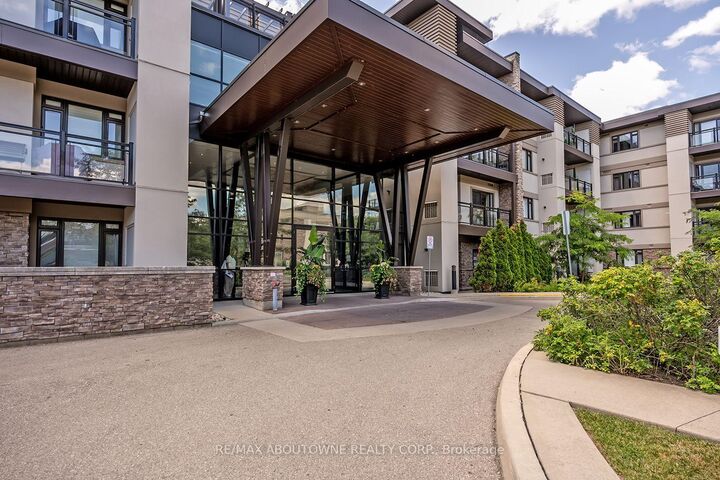 Property Photo:  128 Garden Drive 406  ON L6K 0H7 