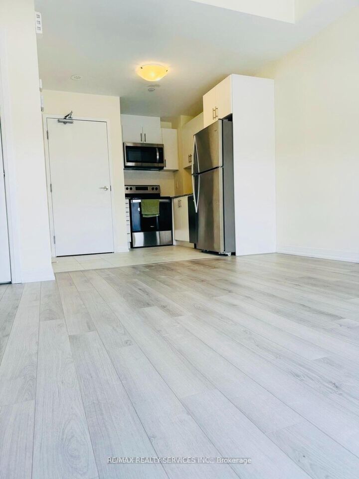 Property Photo: 245 McLevin Avenue W 7 ON M1B 0E8