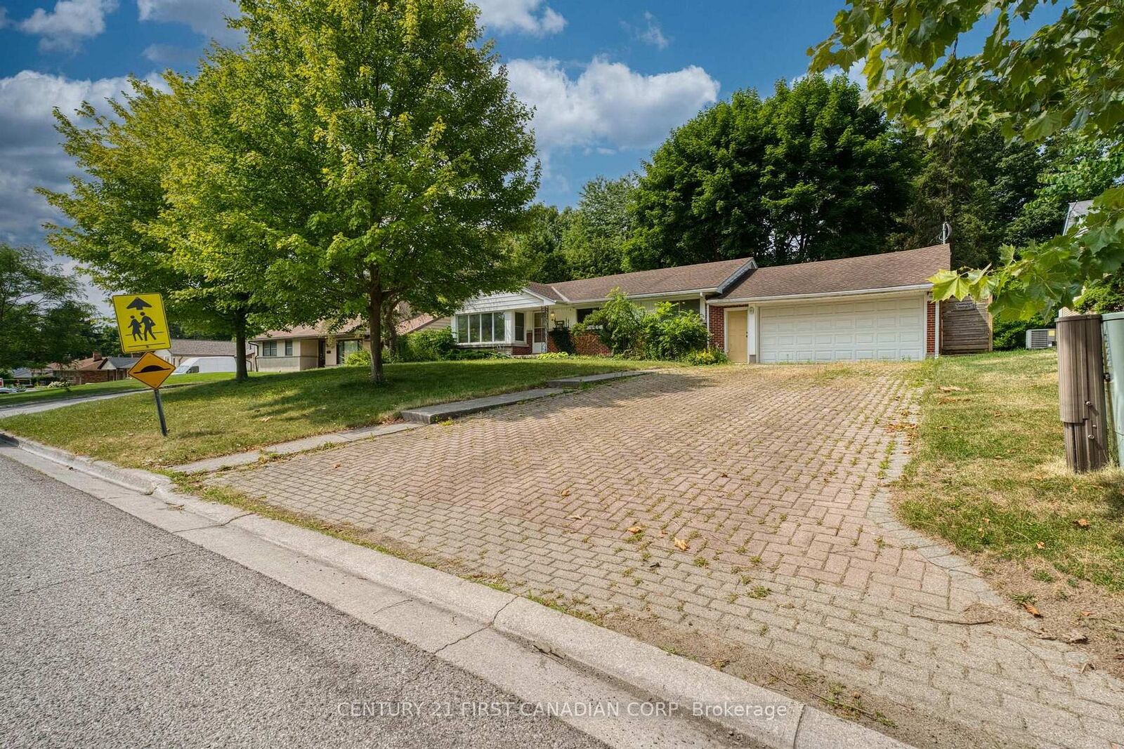 Property Photo:  478 Coombs Avenue  ON N6G 1S7 