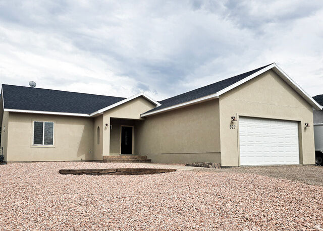 Property Photo:  827 S 300 E  UT 84754 