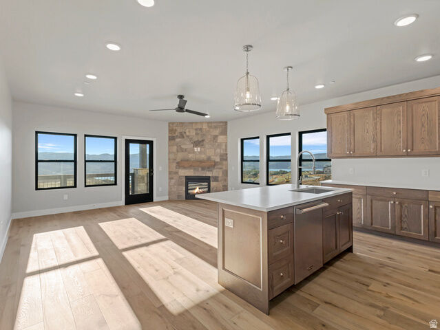 Property Photo:  1124 W Vos Cir  UT 84032 