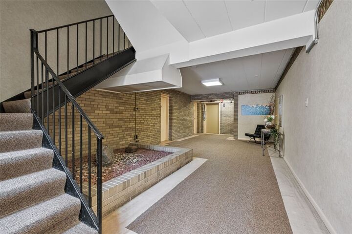 Property Photo:  605 Shady Ave A-5  PA 15206 
