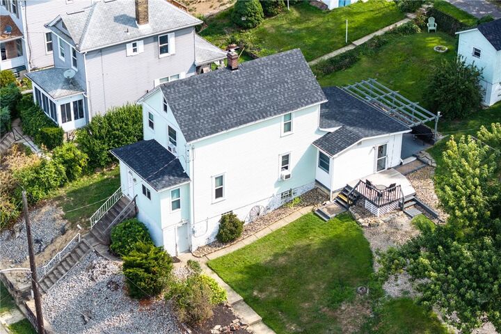 Property Photo:  1305 4th Ave  PA 15027 