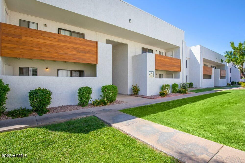 Property Photo:  1235 W Baseline Road Ofc  AZ 85283 