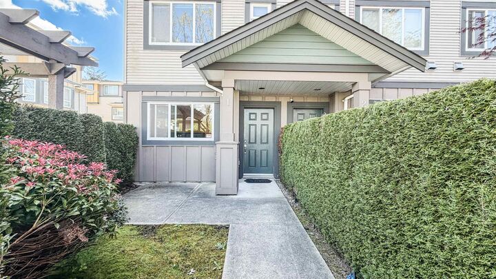 Property Photo: 9420 Ferndale Road 1 BC V6Y 0A7