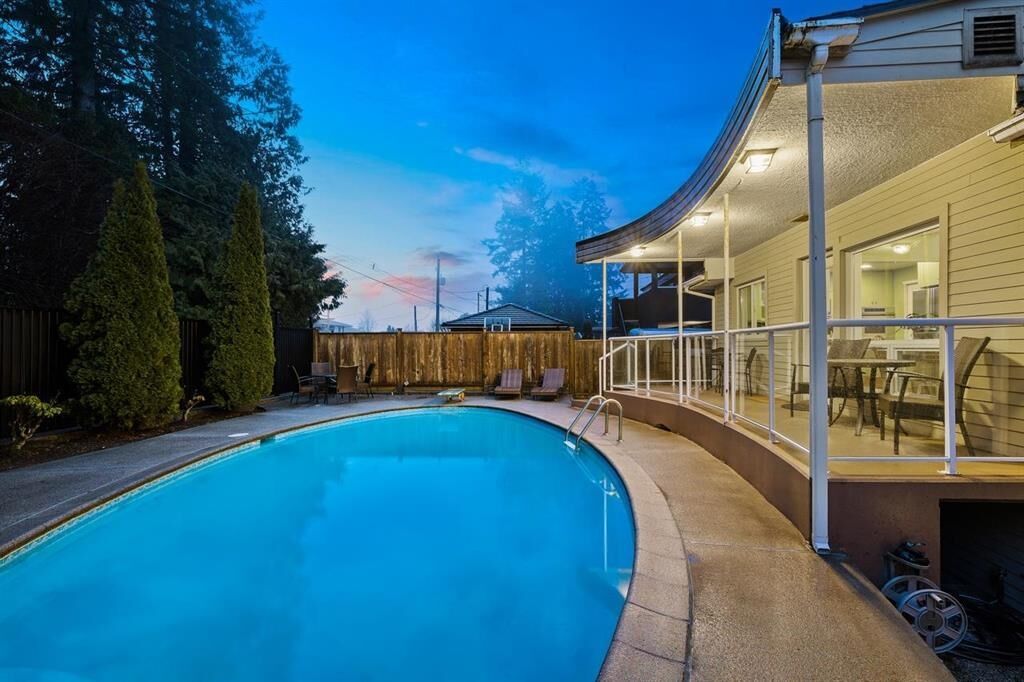 Property Photo:  376 N Ranelagh Avenue  BC V5B 1H8 