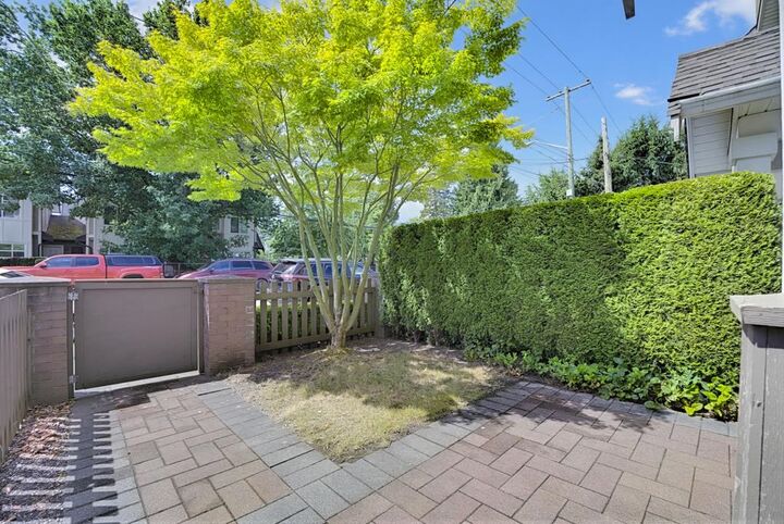 Property Photo:  9451 Granville Avenue 27  BC V6Y 1P9 