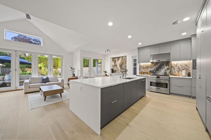 Property Photo:  5358 Crescent Drive  BC V4K 2C9 