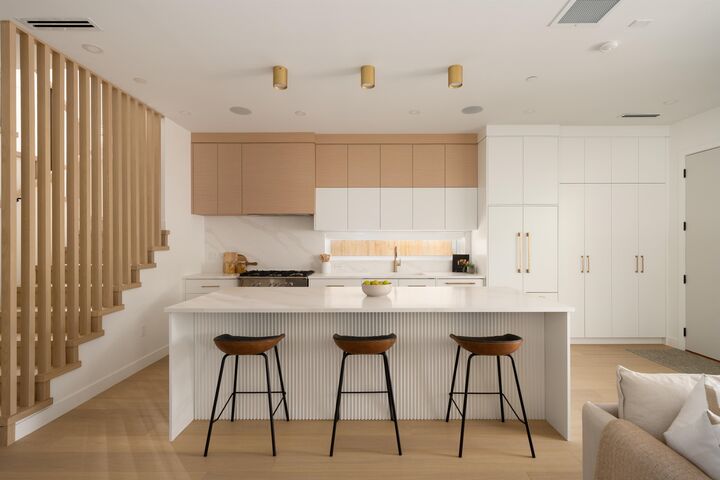 Property Photo: 810 E 22nd Avenue 1 BC V5V 1V7