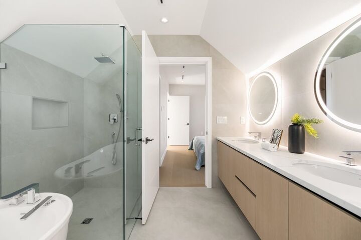 Property Photo: 3771 W King Edward Avenue 1 BC V6S 1M8