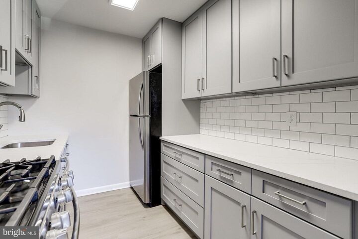 Property Photo:  3515 Washington Boulevard 307  VA 22201 