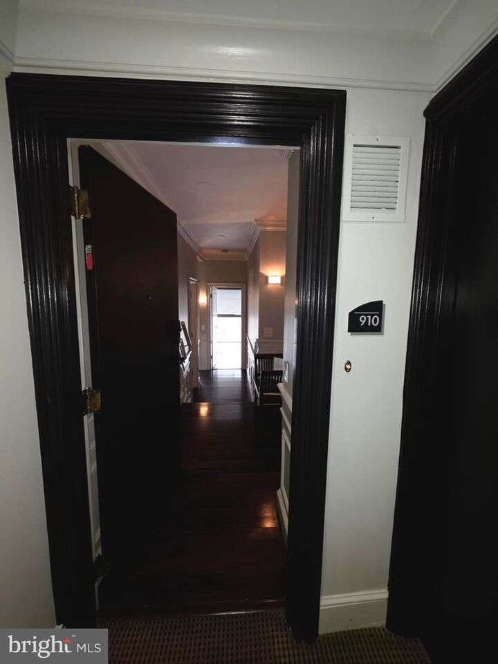 Property Photo:  1200 23rd NW 910  DC 20036 