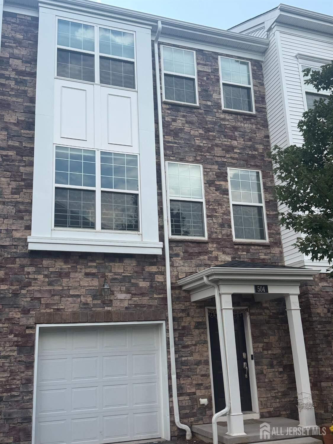 Property Photo: 504 Keenland Court NJ 08876