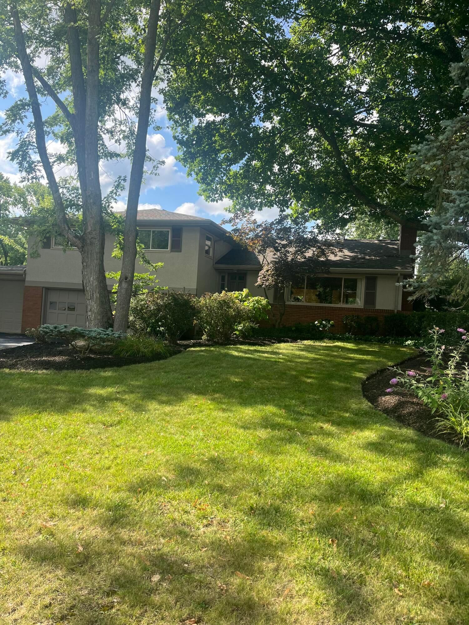 Property Photo:  2115 Haviland Road  OH 43220 