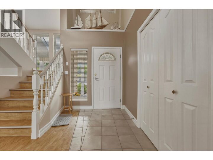 Photo de la propriété:  19 Preston Crescent  BC V4Y 4C5 
