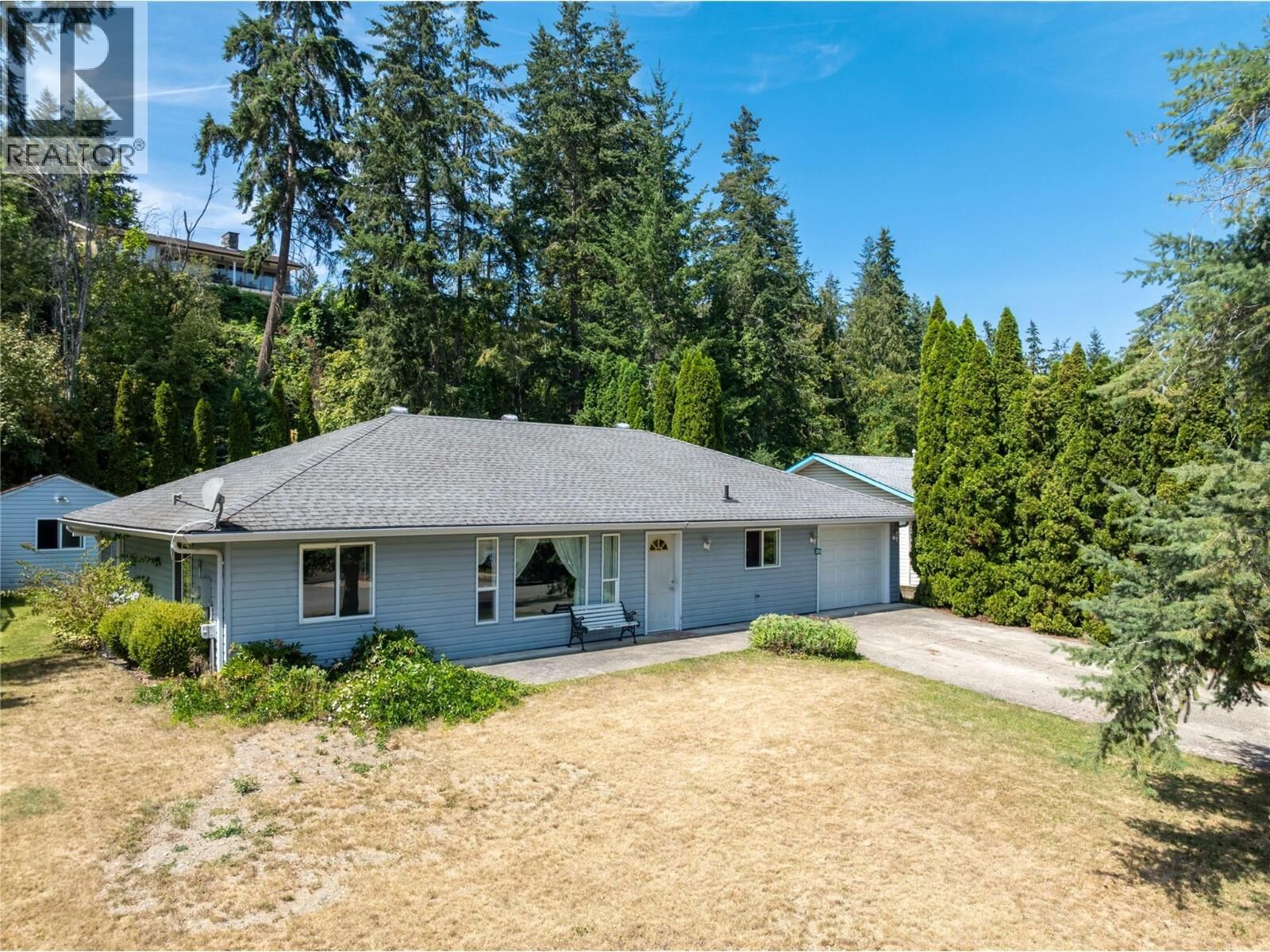 Property Photo: 2959 Birch Lane BC V0E 1H2
