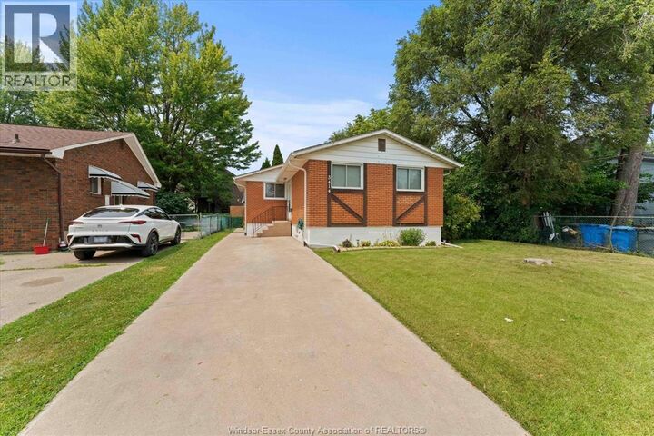 Property Photo:  3414 Harris Street  ON N9C 1N5 