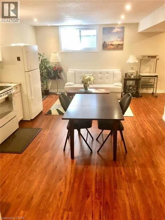 Property Photo:  771 Snowberry Court Lower  ON N2V 0C5 