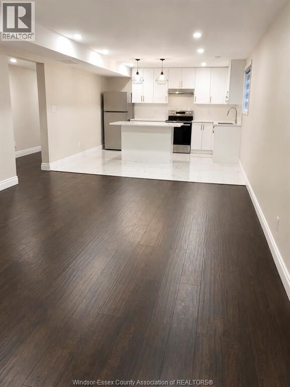 Property Photo:  522 Lesperance Road Lower  ON N8N 1W4 