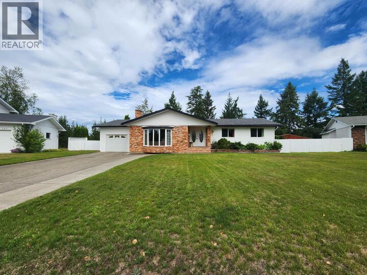 232 King Drive — photo 1