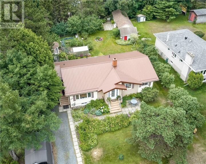 Property Photo:  163 Patricia Street  ON P3Y 1A1 