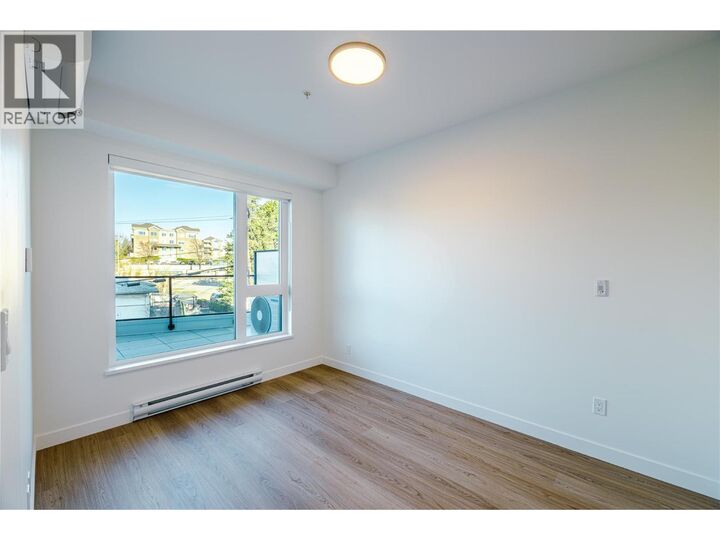 Property Photo: 1380 Pridham Avenue 314 BC V1Y 6B5