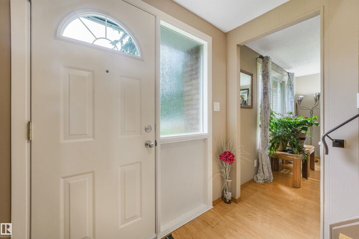 Property Photo:  267 Ridgewood Terrace  AB T8N 0E9 